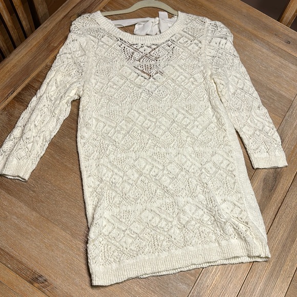 Lauren Conrad cream sweater - Picture 1 of 6